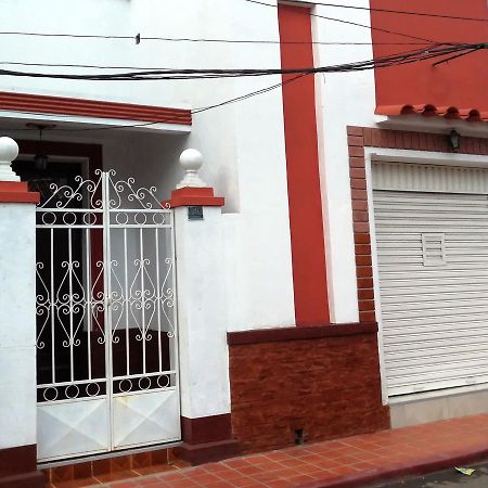 Bed and Breakfast Tierra Nuestra Tarija Exterior foto